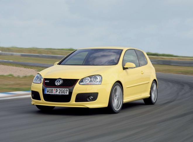 Volkswagen Golf GTI Pirelli