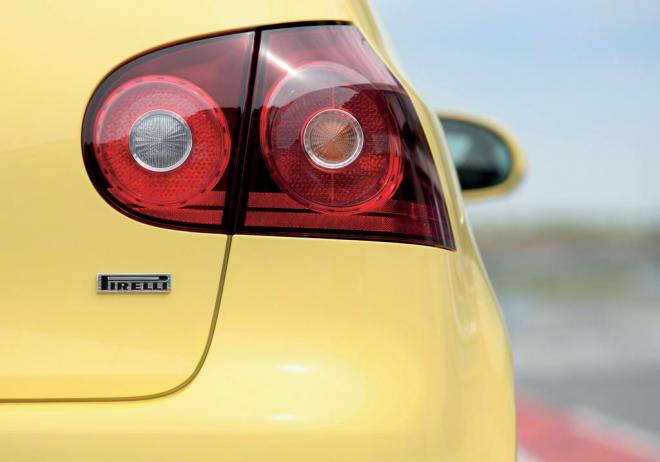 Volkswagen Golf GTI Pirelli