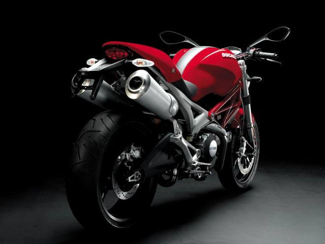 Ducati Monster 696