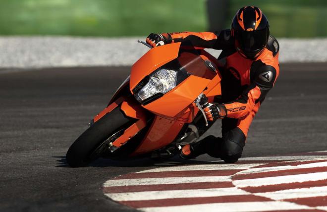 KTM RC8