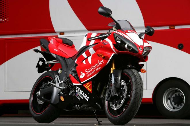 Yamaha R1 10th Anniversary