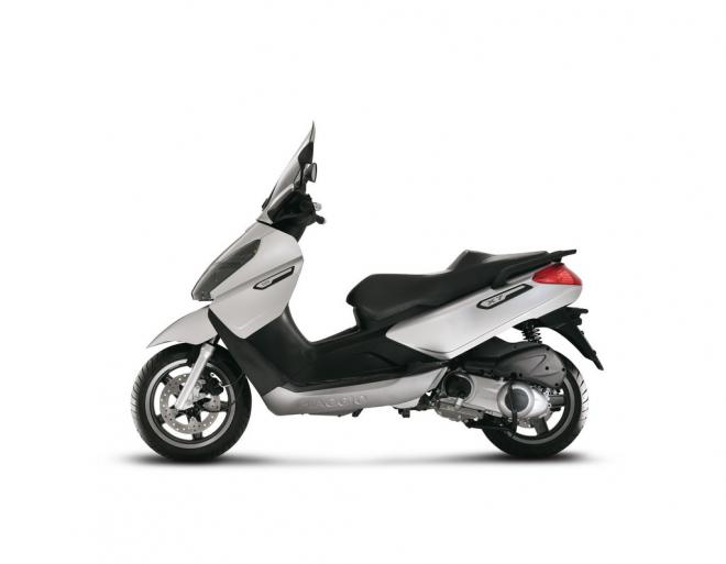 Piaggio X7