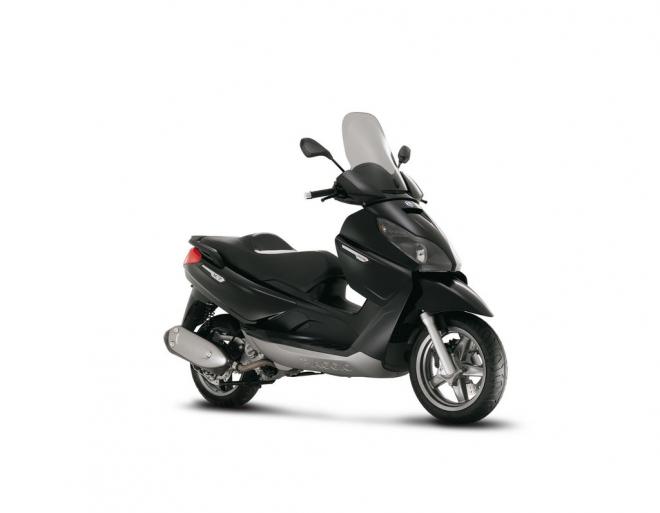 Piaggio X7