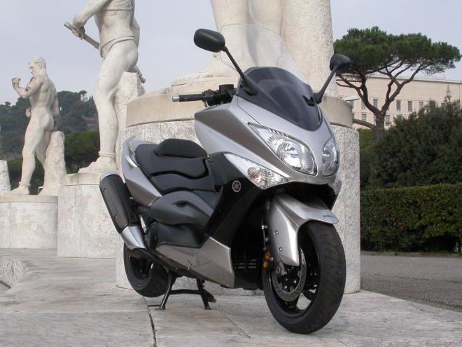 Yamaha TMax