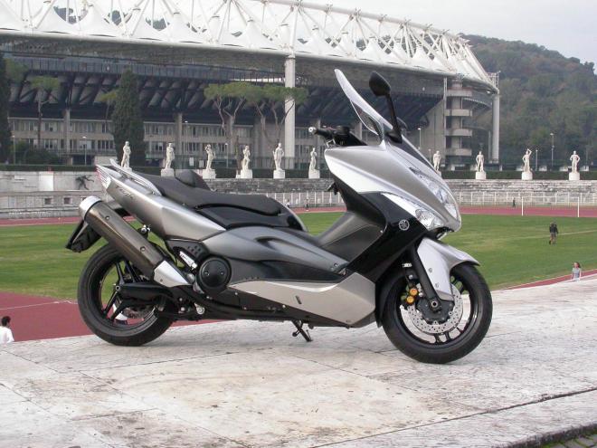 Yamaha TMax