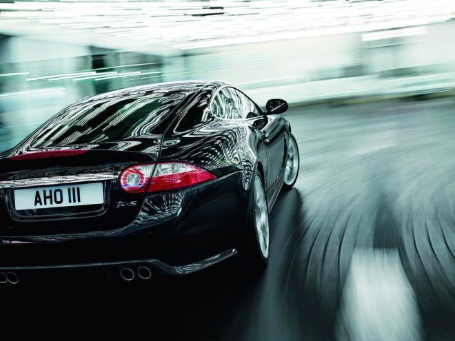 Jaguar XKR-S 