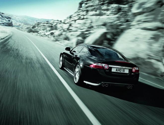 Jaguar XKR-S 