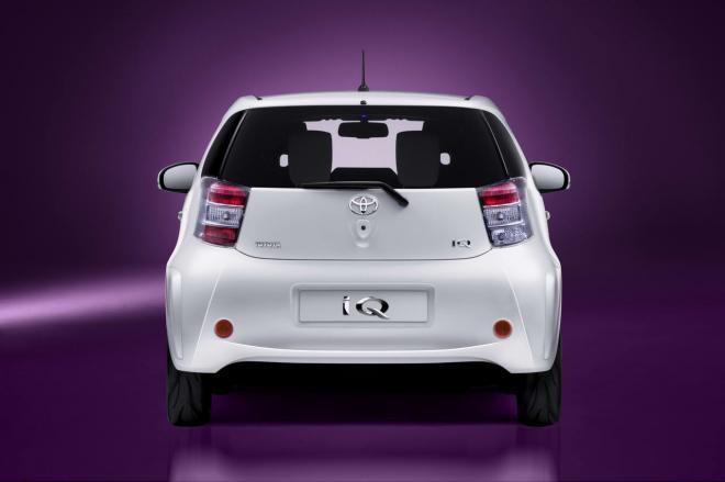 Toyota iQ