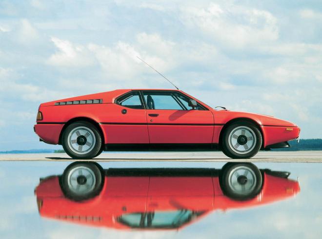 BMW M1 compie 30 anni