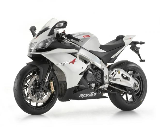 Aprilia RSV4R - Test ride