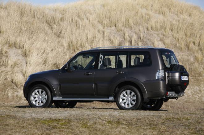 Mitsubishi Pajero MY2010