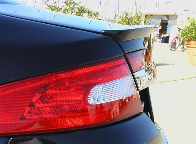  Jaguar XF Stealth Edition