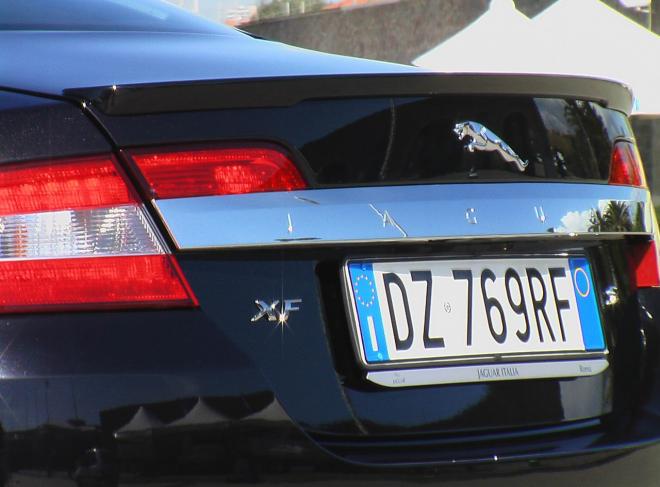  Jaguar XF Stealth Edition