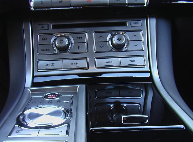  Jaguar XF Stealth Edition
