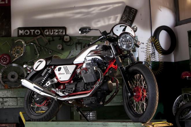 Moto Guzzi V7 Racer
