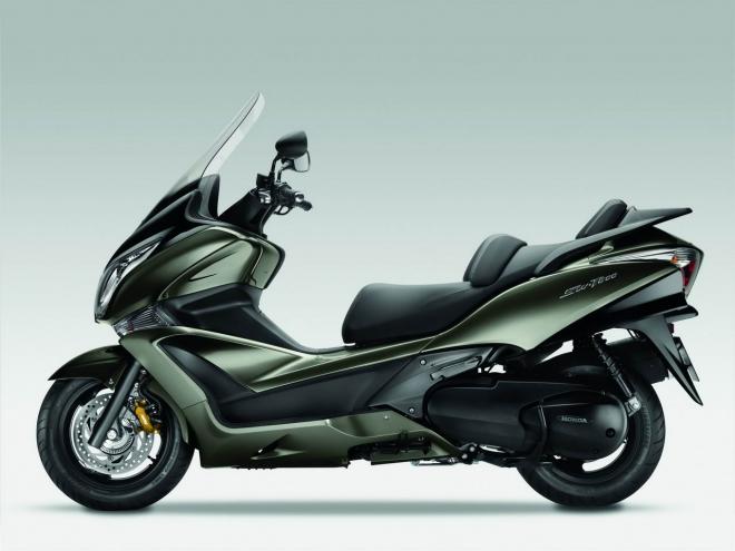 Honda SilverWing 600T