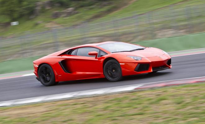 Lamborghini Aventador - Vallellunga