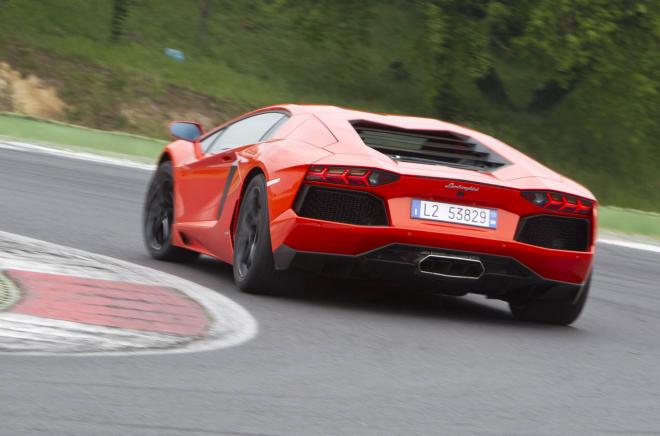 Lamborghini Aventador - Vallellunga