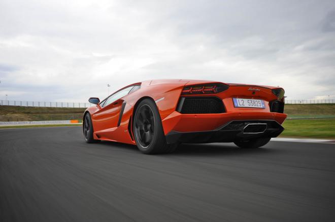 Lamborghini Aventador - Vallellunga