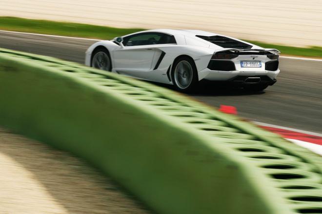 Lamborghini Aventador