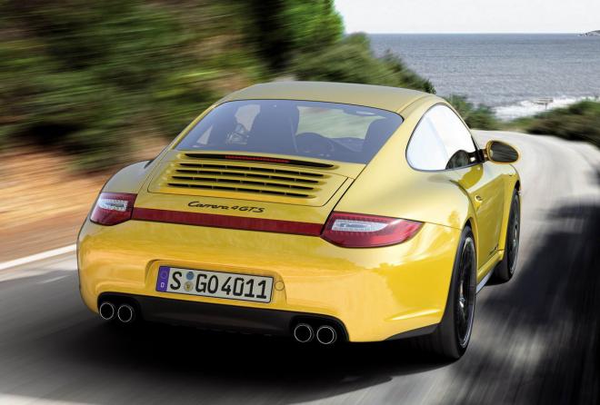 Porsche 911 Carrera 4 GTS