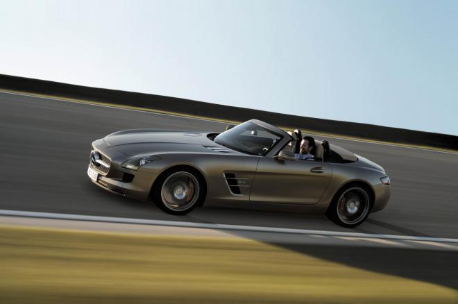 Mercedes SLS AMG Roadster 