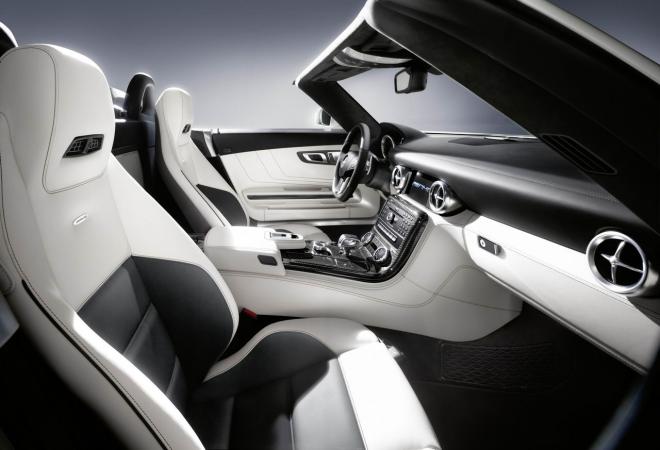 Mercedes SLS AMG Roadster 