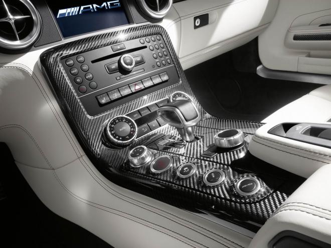 Mercedes SLS AMG Roadster 