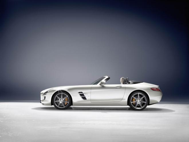 Mercedes SLS AMG Roadster 