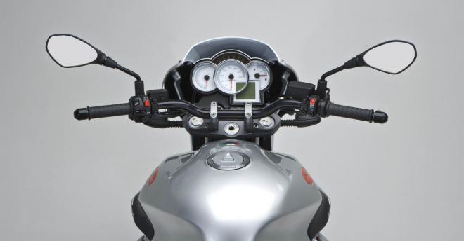Moto Guzzi 1200 Sport 4V
