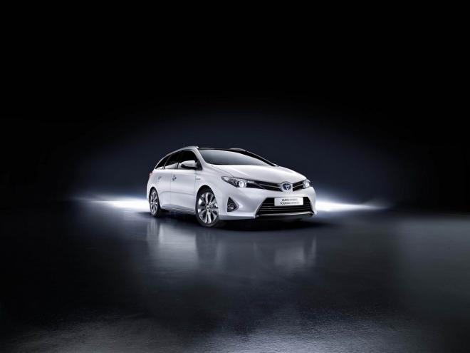 Toyota Auris Touring Sports