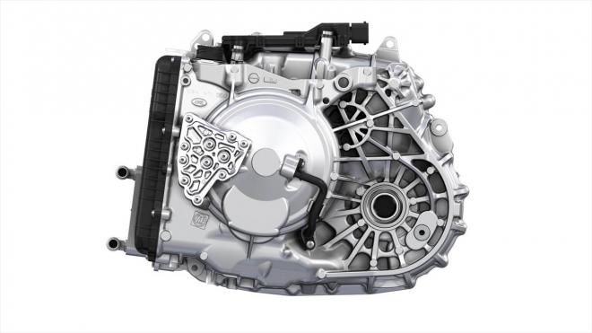 Land Rover presenta trasmissione 9 marce