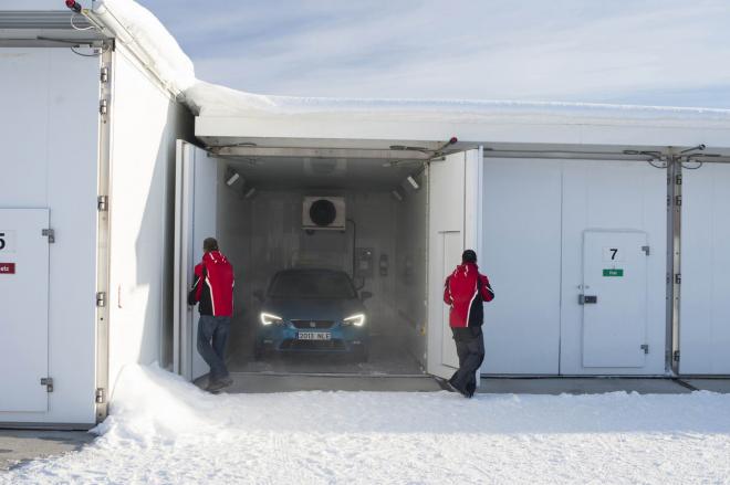 Seat Leon SC al Circolo Polare Artico