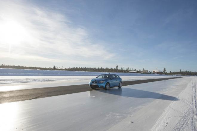 Seat Leon SC al Circolo Polare Artico