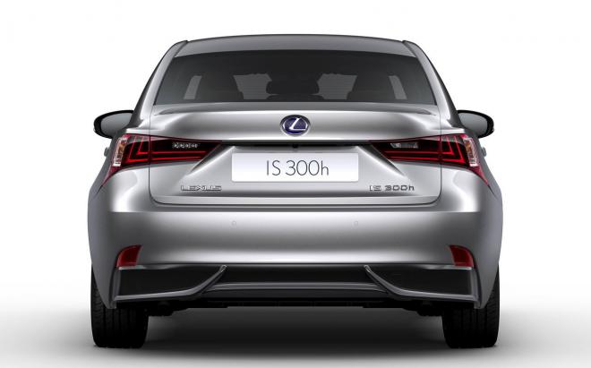 Lexus is300h
