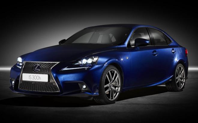 Lexus is300h
