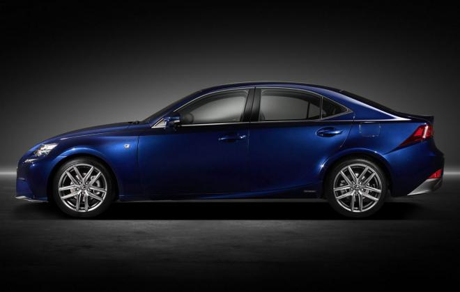 Lexus is300h