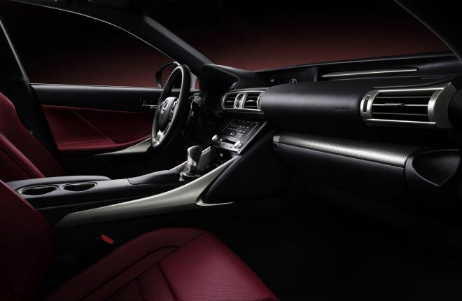 Lexus is300h