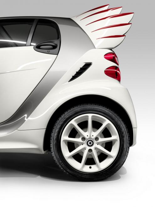 Smart Fortwo edition by Jeremy Scott