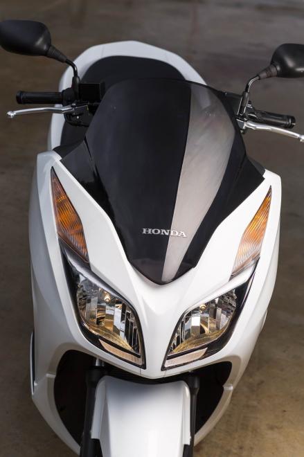 Honda Forza 300