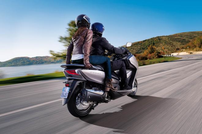 Honda Forza 300