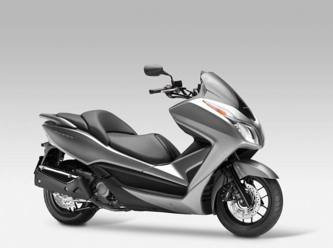 Honda Forza 300