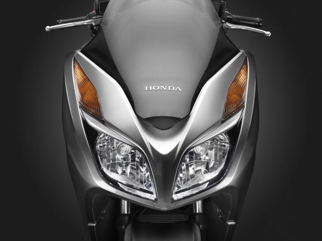 Honda Forza 300