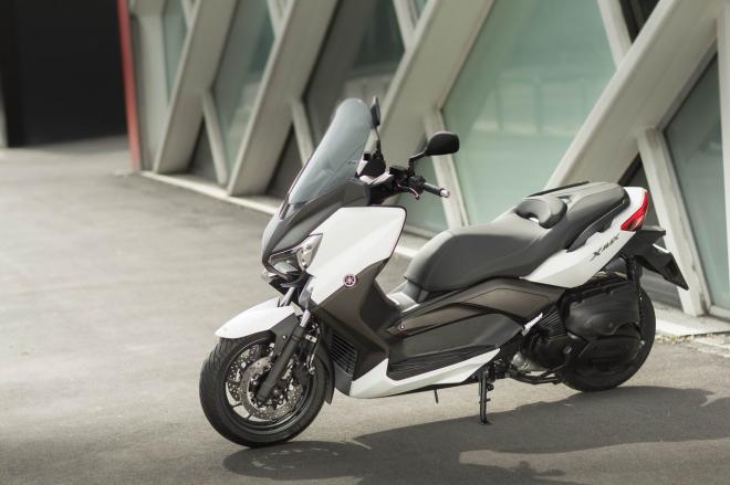 Yamaha X-Max 400