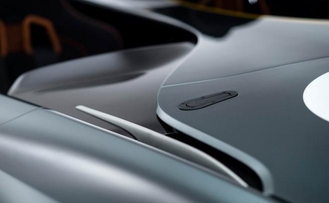 Aston Martin CC100 Speedster Concept