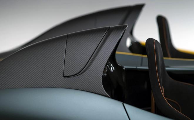 Aston Martin CC100 Speedster Concept