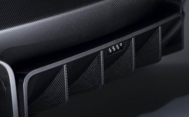 Aston Martin CC100 Speedster Concept