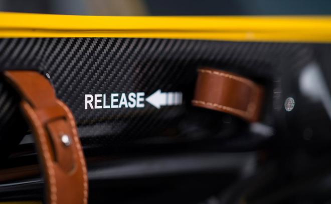 Aston Martin CC100 Speedster Concept