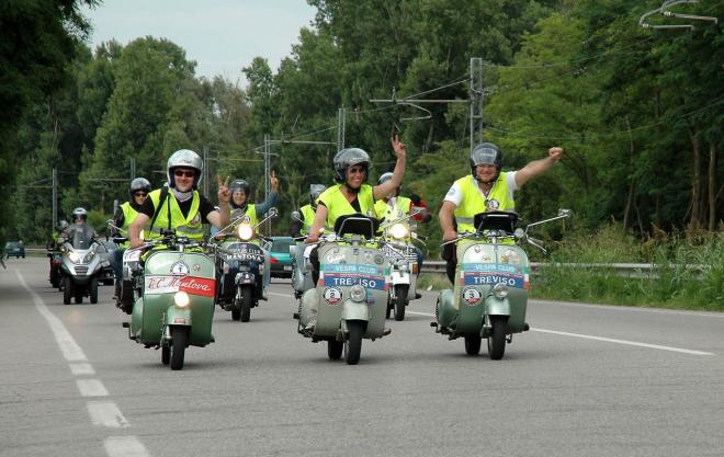 1000 km Vespistica