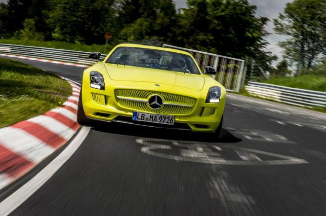Mercedes SLS AMG Electric Drive: record al Nurburgring